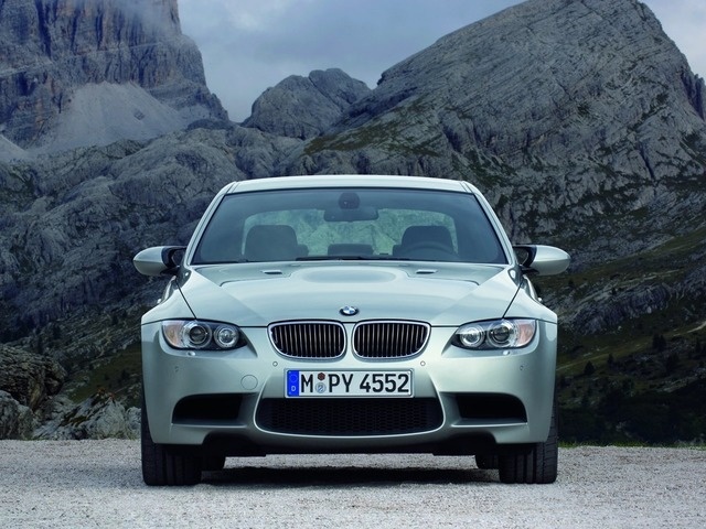 M3 на BMW 3 E90
